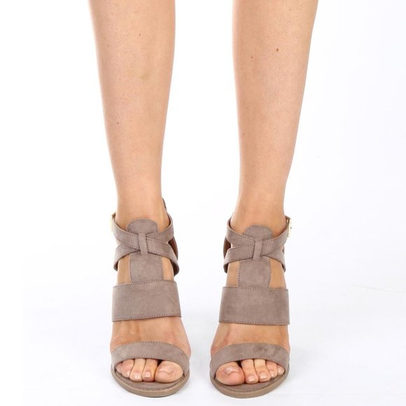 Qupid Barnes-115A Taupe Back Zipper Ankle Bootie - Picture 3 of 4